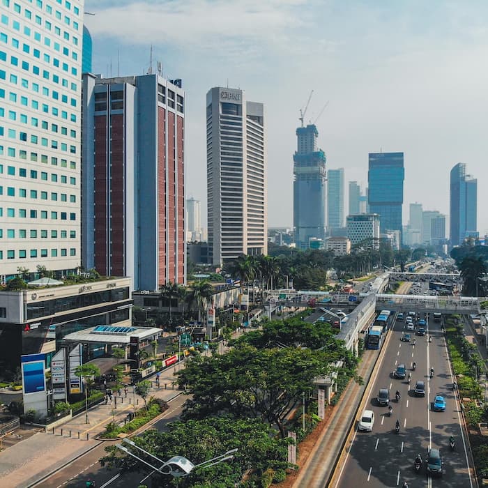 OCBC menyelesaikan akuisisi bank Indonesia