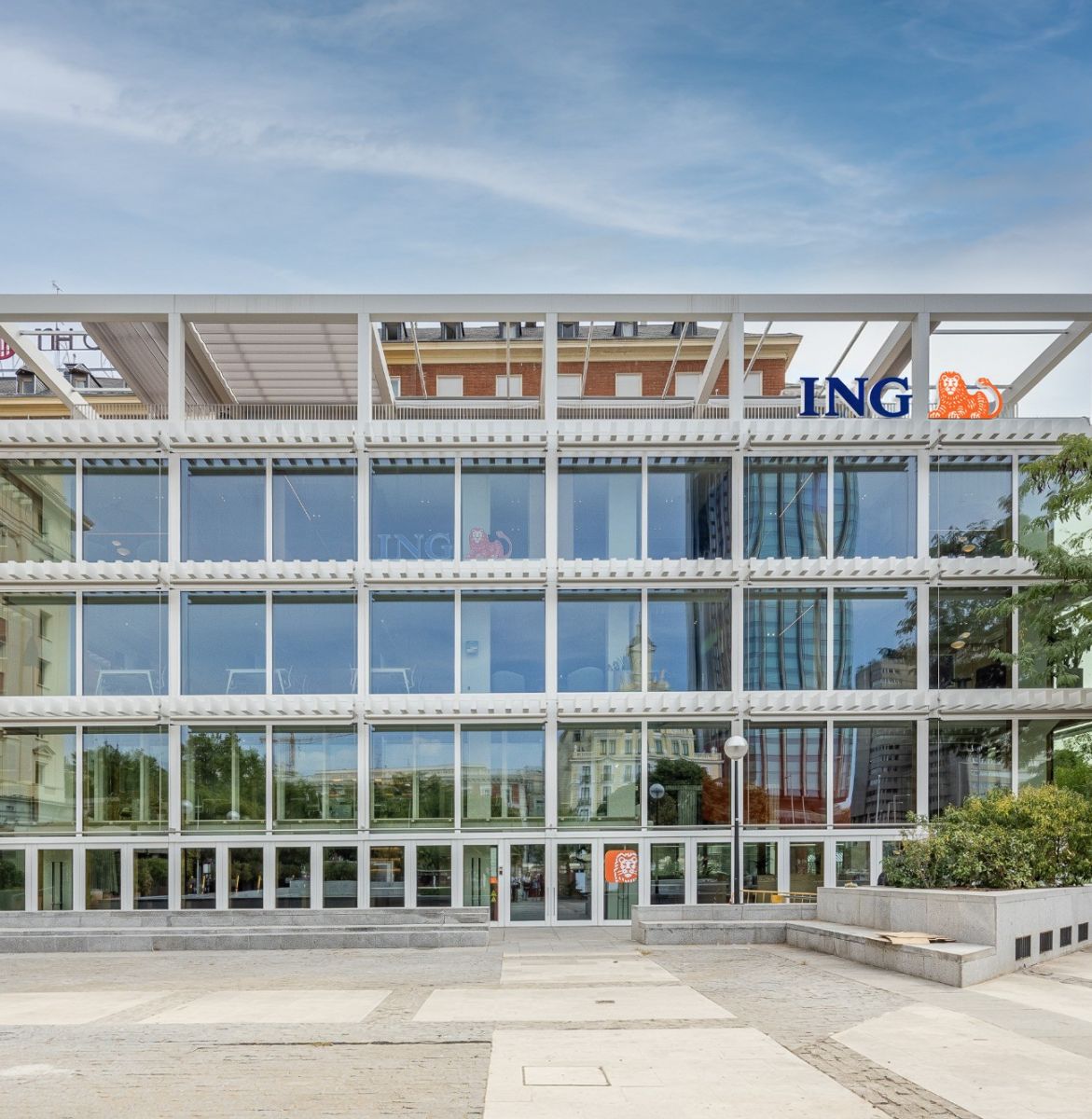 ING Targets Spain; Plans Private Banking Growth