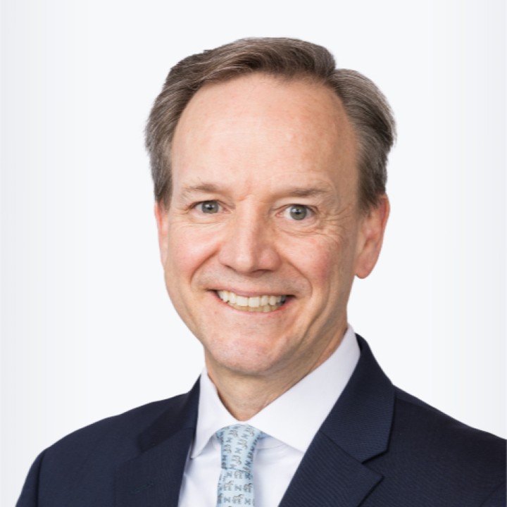 Former Standard Chartered Interim CFO Hired By Julius Baer 