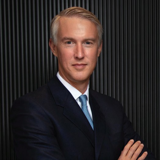 EXCLUSIVE: UK's Weatherbys Appoints Fintech Expert; Explains Private Bank Strategy