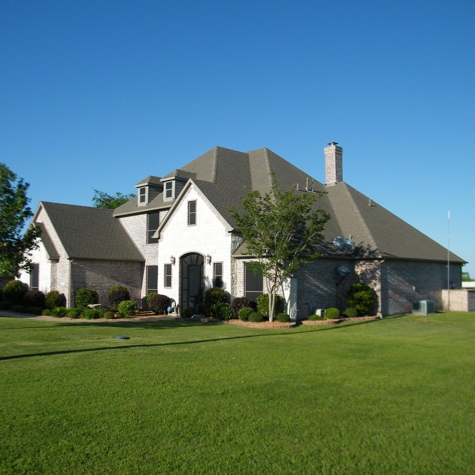 Multigenerational Households: Avoiding Succession Frictions With Trusts